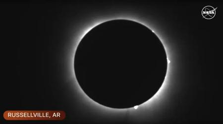 Las primeras imágenes del eclipse solar se proyectaron en EE.UU.