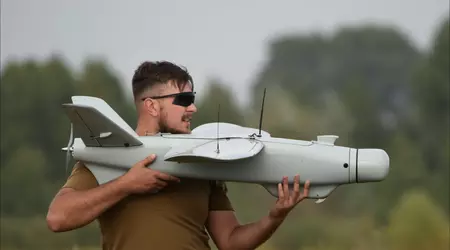 19 vehículos todoterreno, 68 drones y 120 ordenadores portátiles - La Fundación Turn Alive ha entregado en una semana 2.400 equipos, ópticas y vehículos por valor de ₴59.142.705 a las AFU