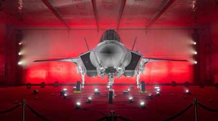 Lockheed Martin presenta el primer caza polaco F-35 Husarz 