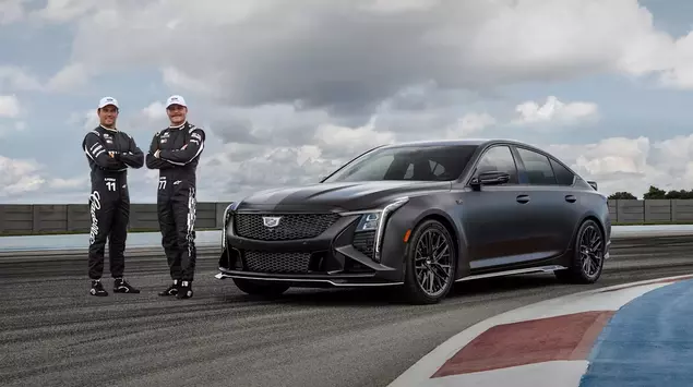 Cadillac CT5-V Blackwing F1 Collector Series: ...