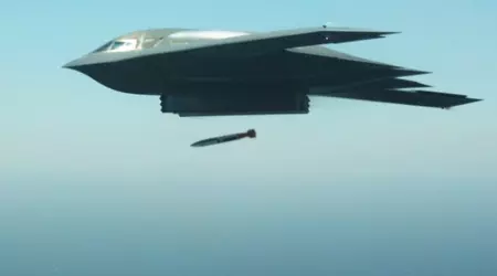 El B-2 Spirit es el primer avión de la historia de EE.UU. que puede transportar la bomba termonuclear modernizada B61-12