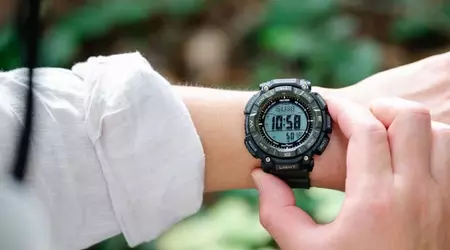 Casio lanzó un modelo jubileo Pro Trek PRG340ANS-3 con pantalla dúplex en los EE. UU.