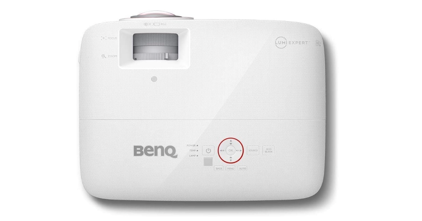 BenQ TH671ST proyector golf skytrak