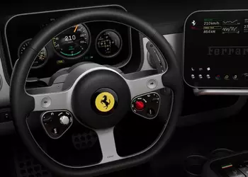 Jony Ive ayudó a Ferrari con ...