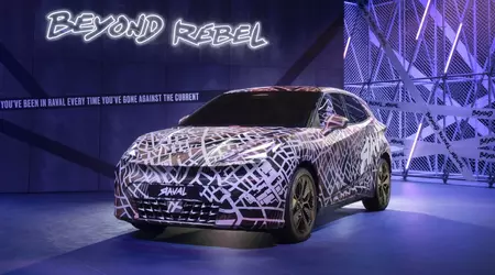 Cupra desveló el hatchback eléctrico Raval con camuflaje