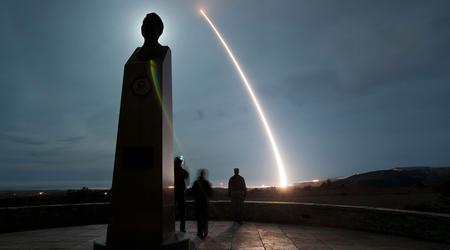 Estados Unidos lanzará un misil balístico intercontinental Minuteman III la próxima semana después de que las fuerzas rusas se entrenaran con misiles SS-N-23 Skiff y SS-27 Mod 2.