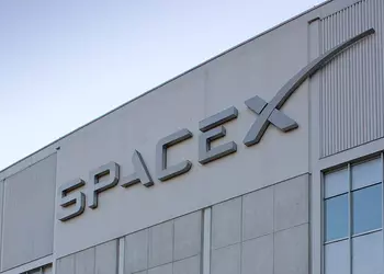 SpaceX valorada en $800 mil millones: ...