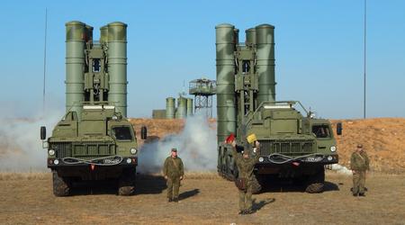 Las fuerzas de defensa ucranianas atacan una instalación estratégica de defensa antiaérea rusa en Crimea