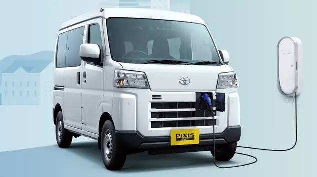 Toyota presentó la furgoneta eléctrica Pixis ...
