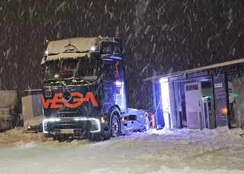 El Mercedes-Benz eActros 600 Eléctrico Completa ...