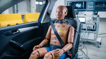 El coche no te protege igual si eres mujer: la brecha de seguridad que nadie corrige