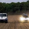 Porsche 911 Dakar con furgoneta VW ID. Buzz