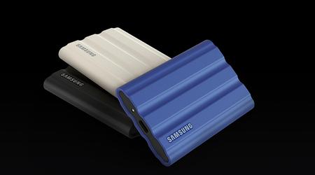 Samsung T7 Shield 4TB SSD con protección IP65 con un descuento de 160 dólares