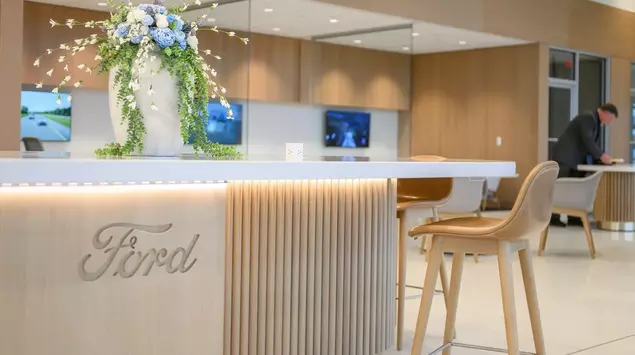 Nuevos concesionarios Ford diseñados como lobbies ...