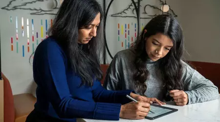 Amazon lanza Kindle Translate: un servicio para traducir libros usando IA