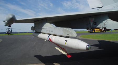 Ucrania mostró oficialmente por primera vez en vídeo el lanzamiento del misil británico AIM-132 ASRAAM para destruir el avión no tripulado kamikaze Shahed-136