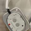 Diferentes ángulos de los auriculares miniatura