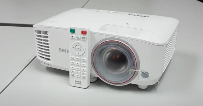 BenQ TH671ST proyector para habitación pequeña