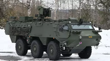Letonia inicia la producción de vehículos blindados de transporte de tropas Patria 6×6 para Ucrania