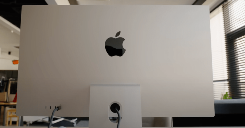 Apple Studio monitor 4k thunderbolt