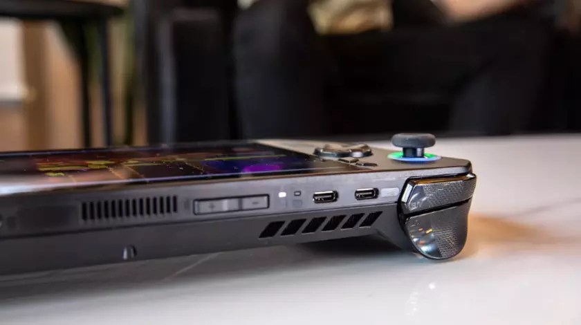 Ordenador portátil para juegos ASUS ROG Ally X