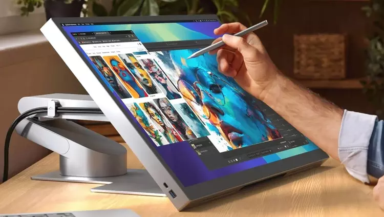 Alogic presenta tres monitores táctiles con ...