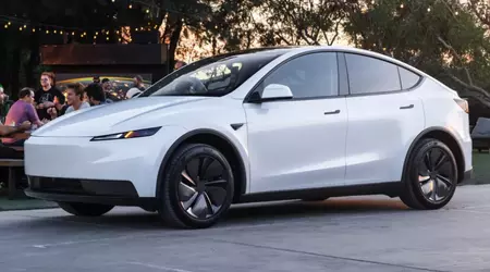 Sin techo panorámico y con asientos de tela: Tesla presentó el modelo Y más barato