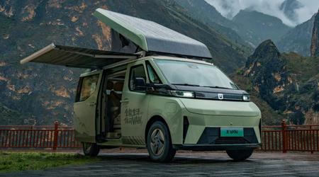 La filial de Geely presentó una furgoneta eléctrica en China