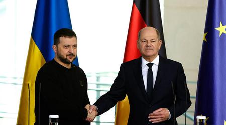 Alemania transferirá 650 millones de euros en ayuda militar a Ucrania hasta finales de 2024 - El Canciller Olaf Scholz llega a Kiev