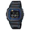 Detalles de diseño del reloj Casio MRG-B5000BA-1JR