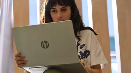 HP ha presentado el OmniBook 5, una línea de portátiles compactos y potentes optimizados para aplicaciones de IA