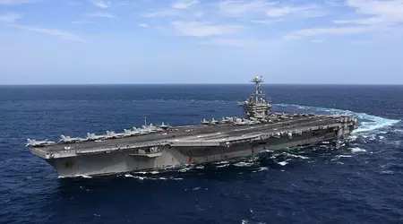 Los Houthis yemeníes dicen que llevaron a cabo un ataque combinado contra el portaaviones USS Harry S. Truman