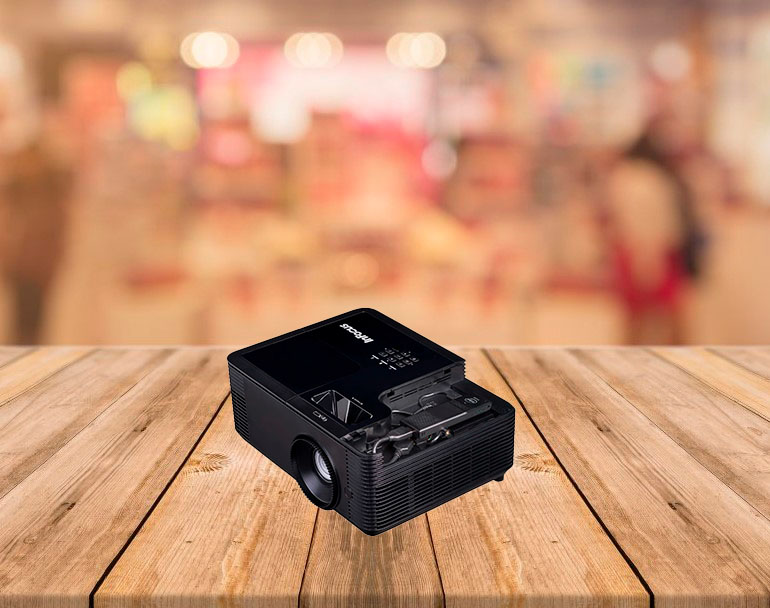 Proyector LED InFocus IN136