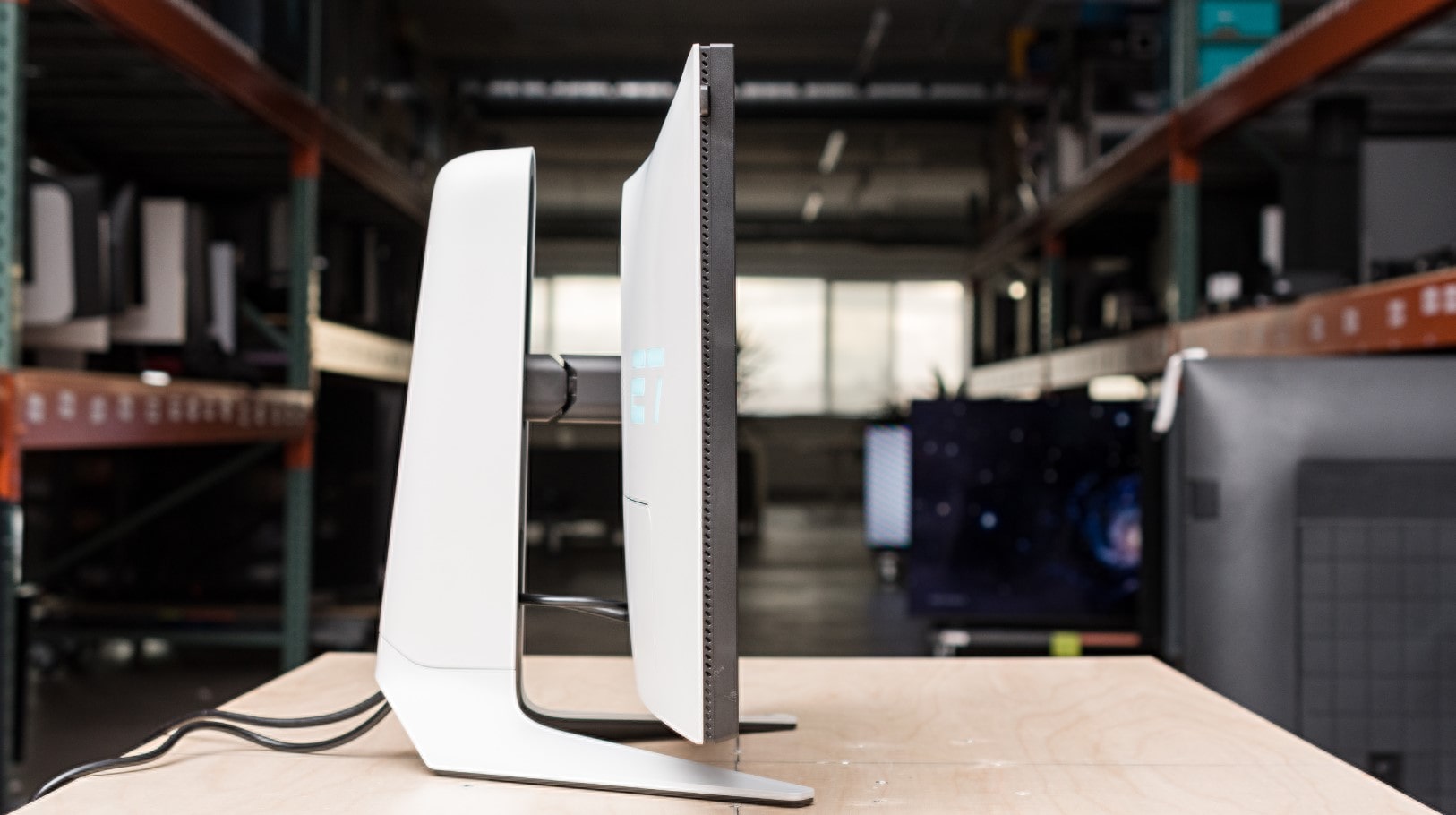 Monitor para juegos de torneo Alienware AW2723DF