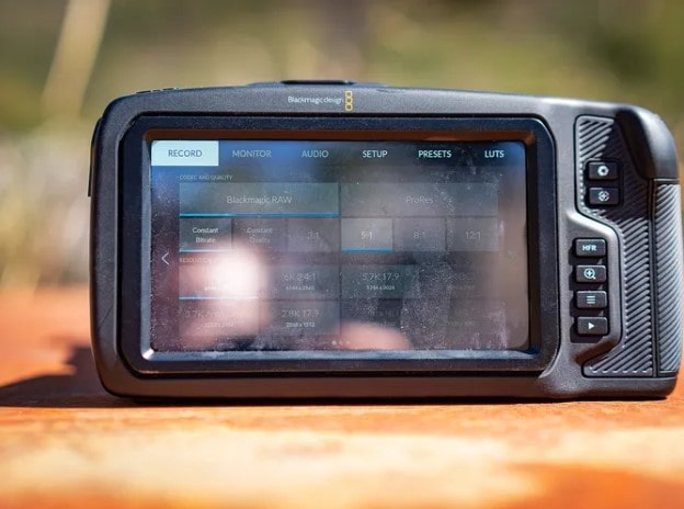 Blackmagic Pocket Cinema 6K Pro cámara para videos musicales