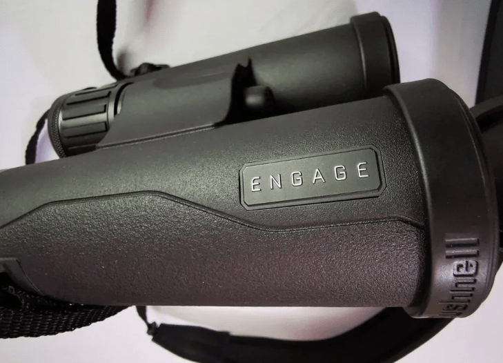 Binoculares antivaho Bushnell Engage X 10x42