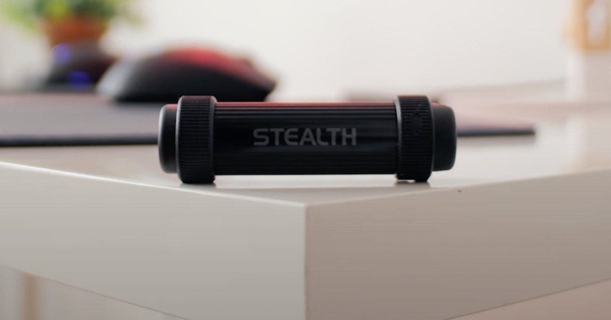 Corsair CMFSS3B-64GB Flash Survivor Stealth hub usb para djs