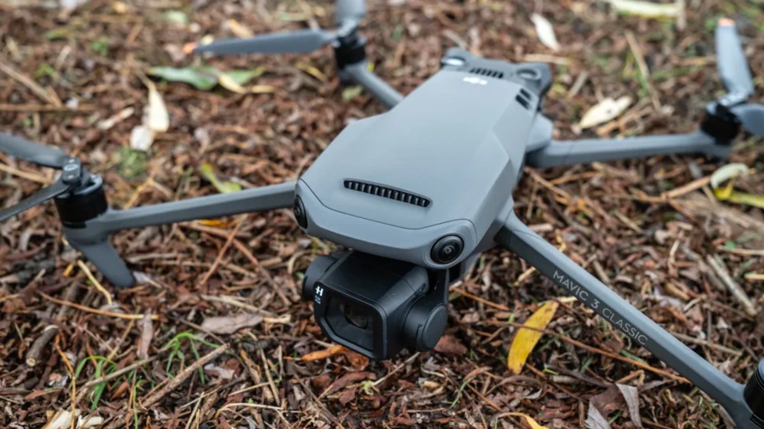 DJI Mavic 3 dron fotografía inmobiliaria
