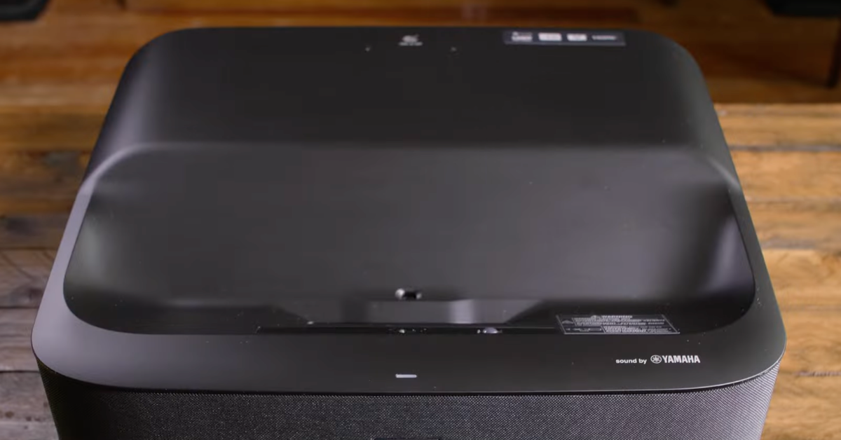 Epson EpiqVision LS300 proyector ultra corto 4k