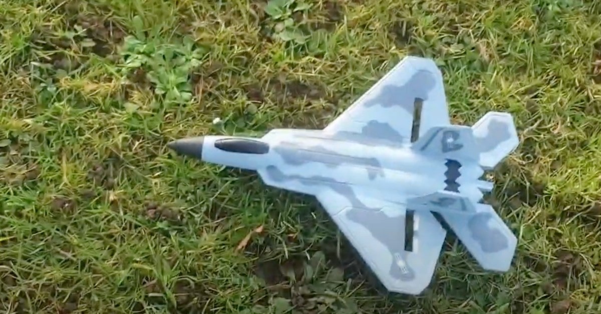 HAWK'S WORK F22 avión rc