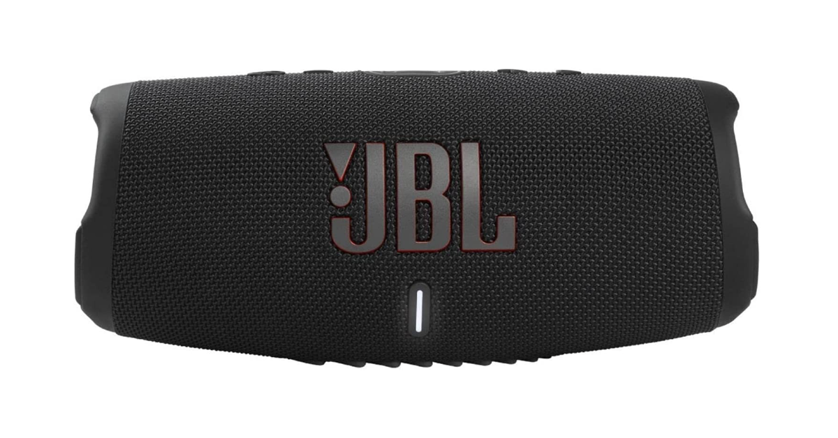  JBL CHARGE 5 Mejor altavoz para películas al aire libre