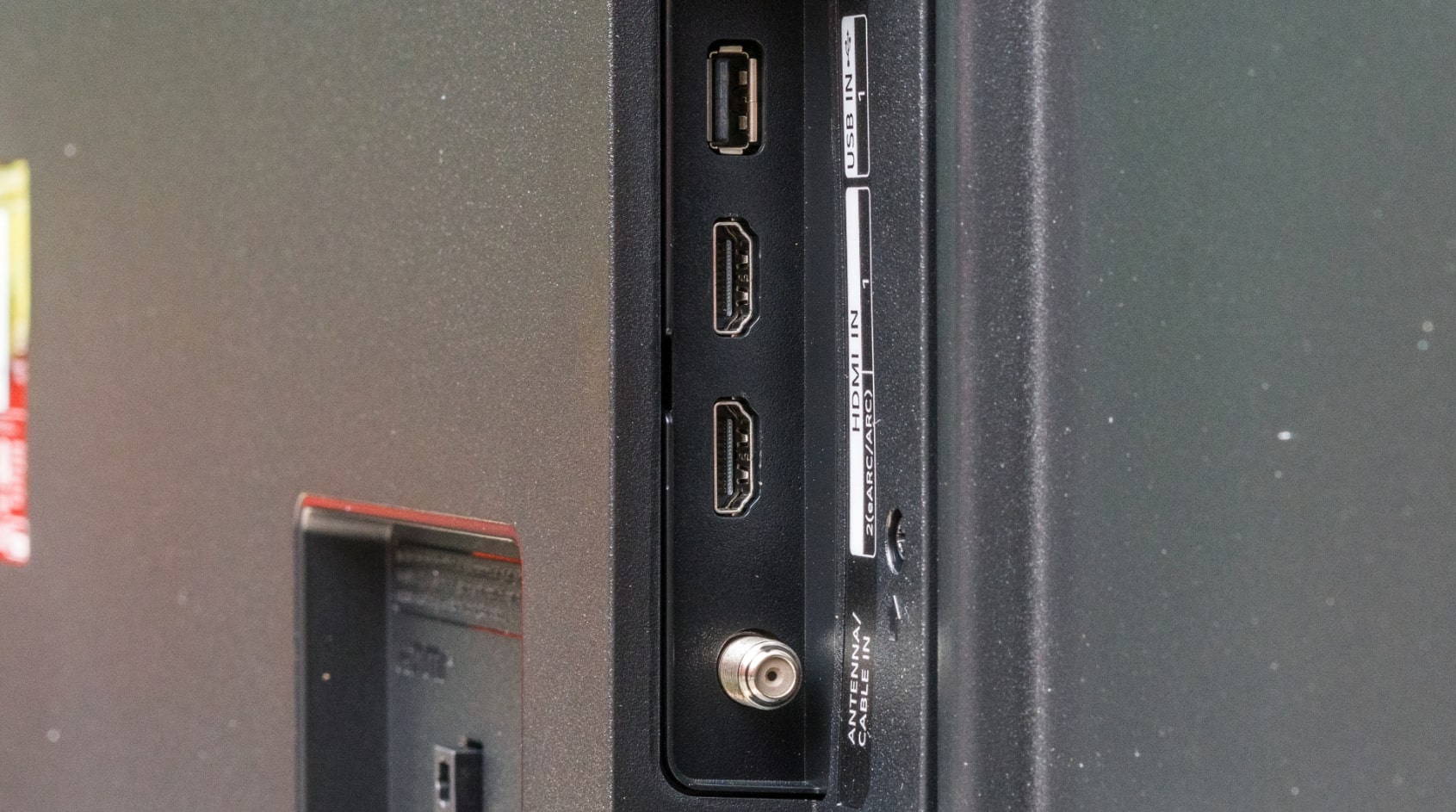 Televisor 4K asequible LG de 55 pulgadas de la serie UQ7570