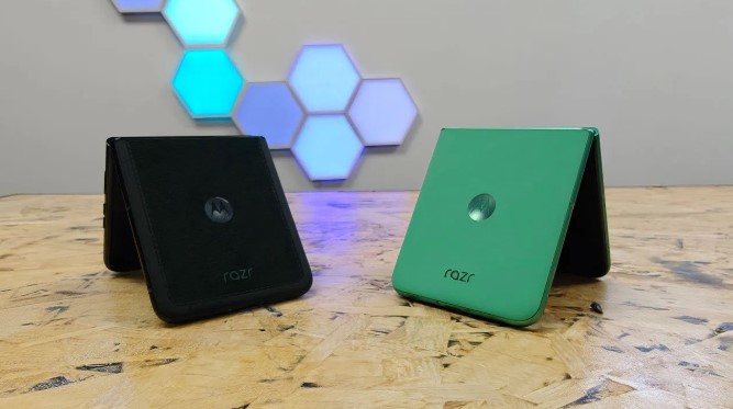 Smartphone plegable Motorola Razr Ultra 2025