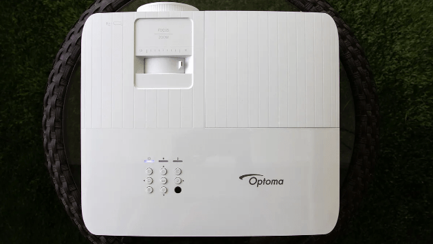 comparativa de TK700 vs UHD35