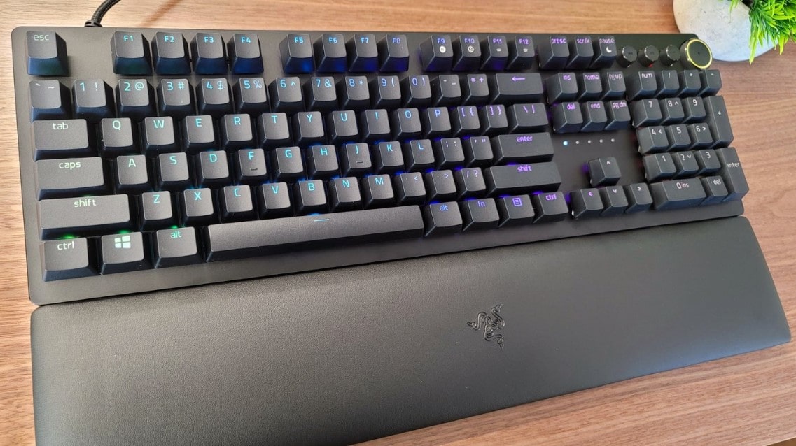 Razer Huntsman V2 teclado gaming competitivo