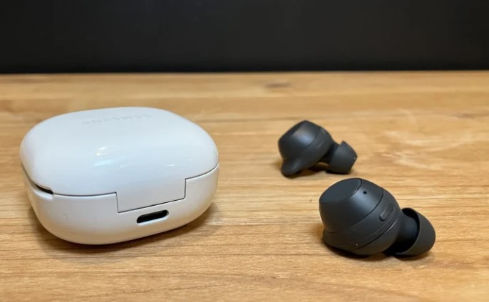 Auriculares Samsung Galaxy Buds FE con traducción de idiomas