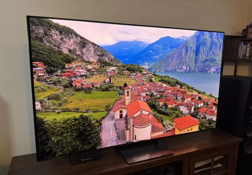 Televisor OLED Samsung S90F para computadora de juegos