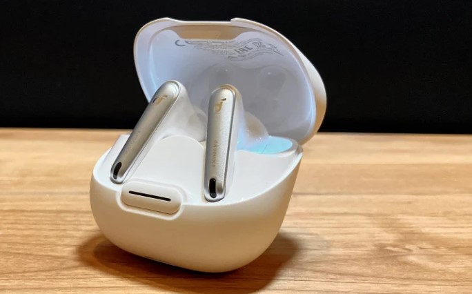 Auriculares Soundcore Liberty 4 NC con traductor inteligente