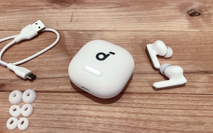 Auriculares de traducción inalámbricos Soundcore Liberty 4 NC