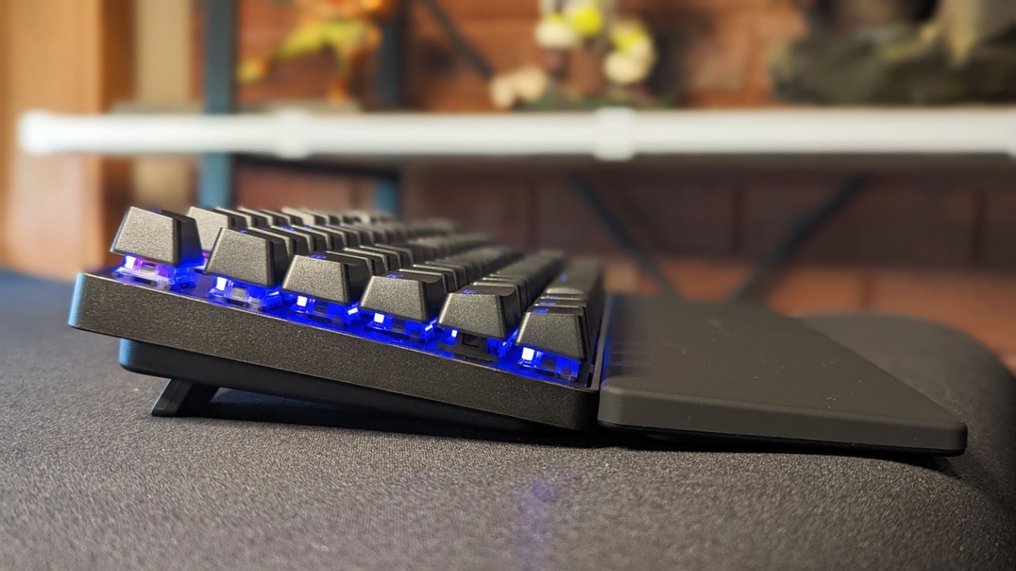 Teclado de gaming inalámbrico SteelSeries Apex Pro TKL de primera categoría